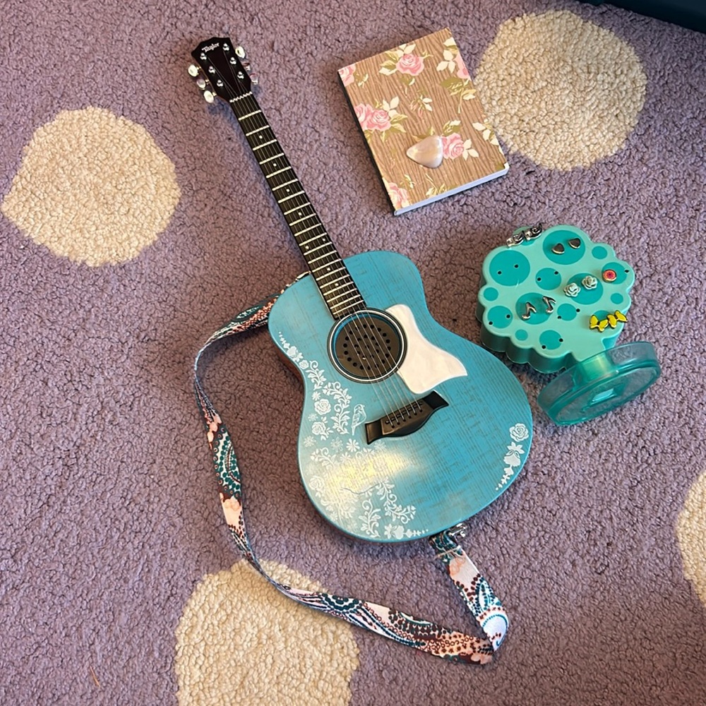 American Girl Tenney guitar + accessories, assorted earrings and earring tree